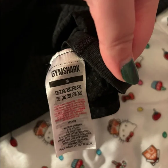 Gymshark Women’s Charcoal Workout Set - Picture 3 of 3